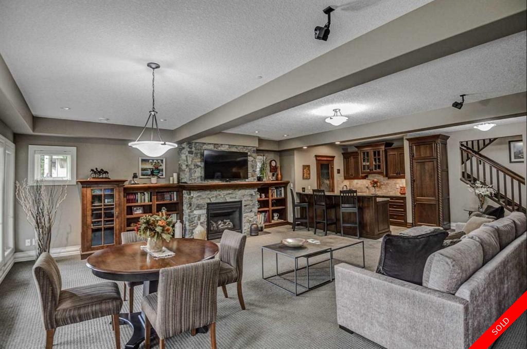 NONE Detached for sale: 4 bedroom 2,050 sq.ft. (Listed 2024-10-09)